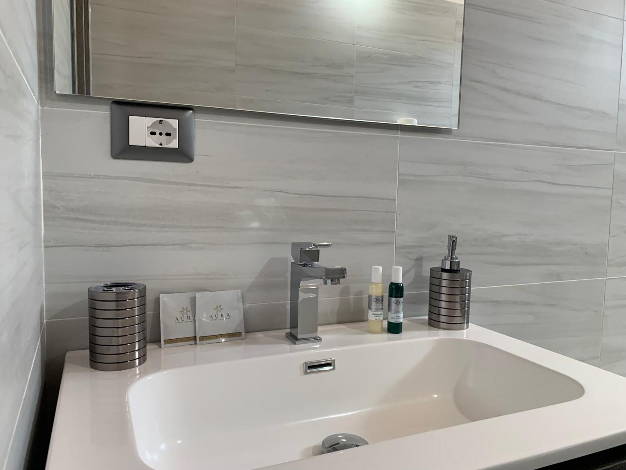 Prestige *Luxury Rooms & Appartment Montegiordano Bagian luar foto